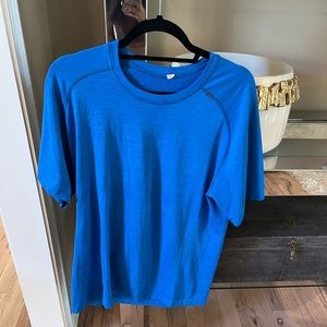 Lululemon men large short sleeve